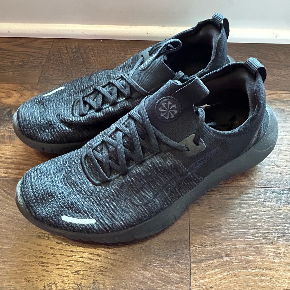 Nike FlyKnit Road Running Shoes